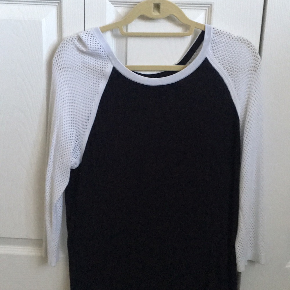 3/4 sleeve shirt